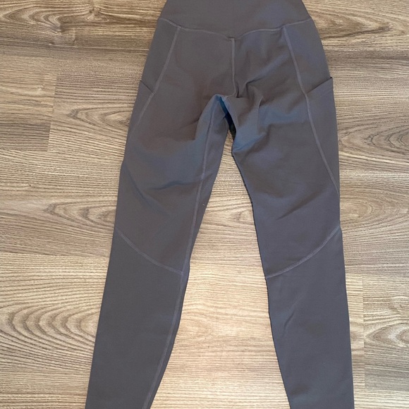 P’tula Alainah III Pocket Legging Women’s size Small Plum Gray Color Soft! - Picture 4 of 6